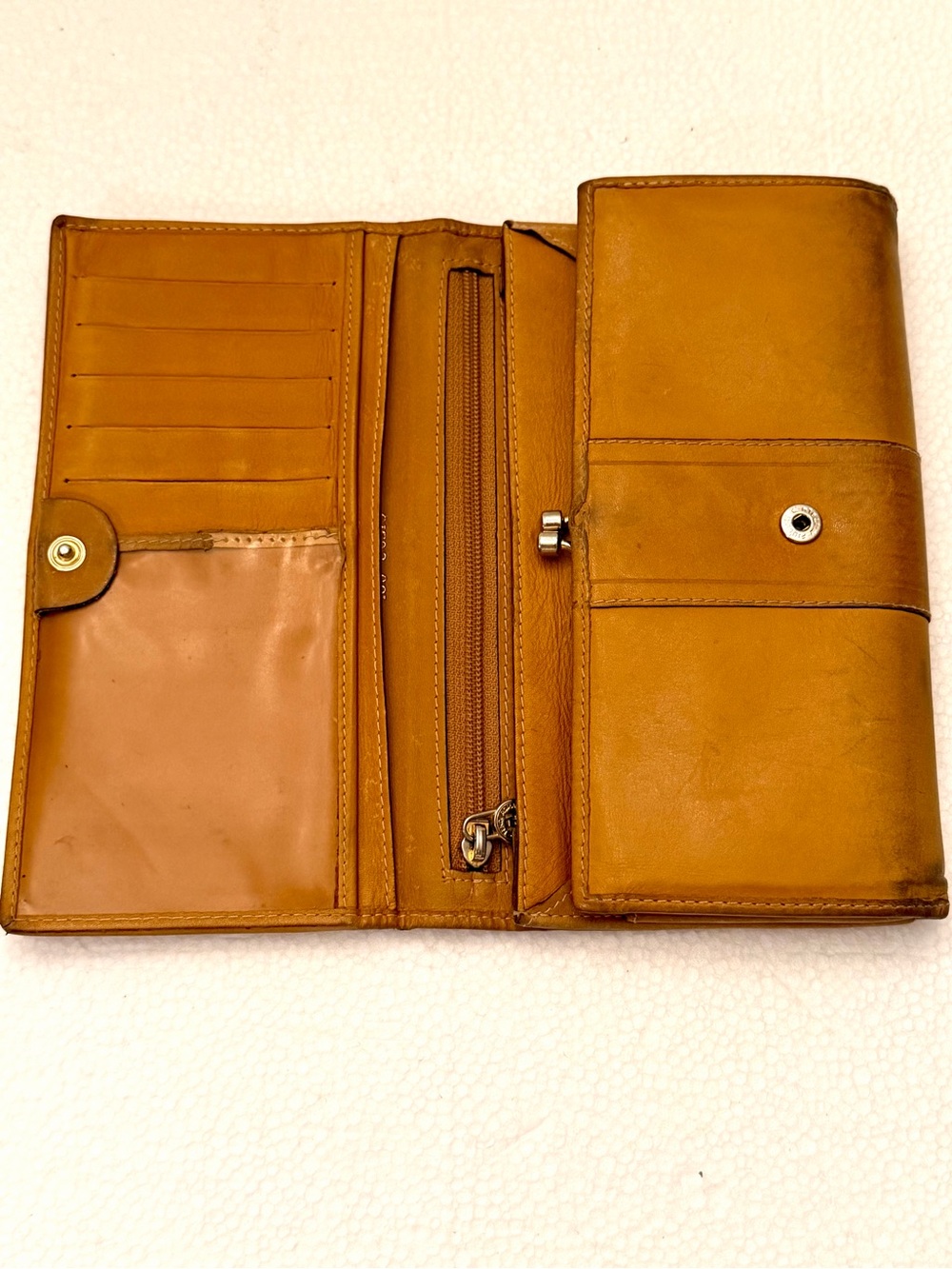 Vintage Fendi S.A.S. Roma Italy 1925 Tan Leather Kisslock Continental Wallet - Picture 3 of 9